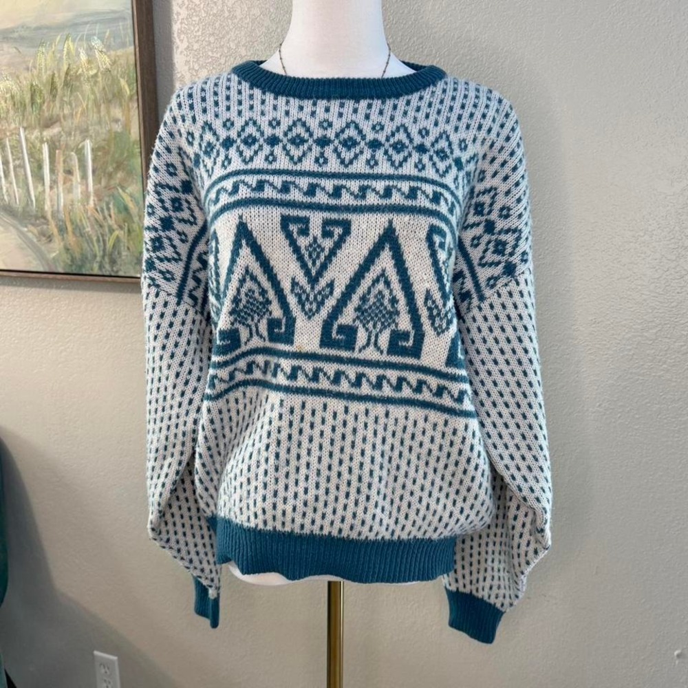 Vintage White Oak Knit Sweater – Geometric Pattern (Made in Korea, M)